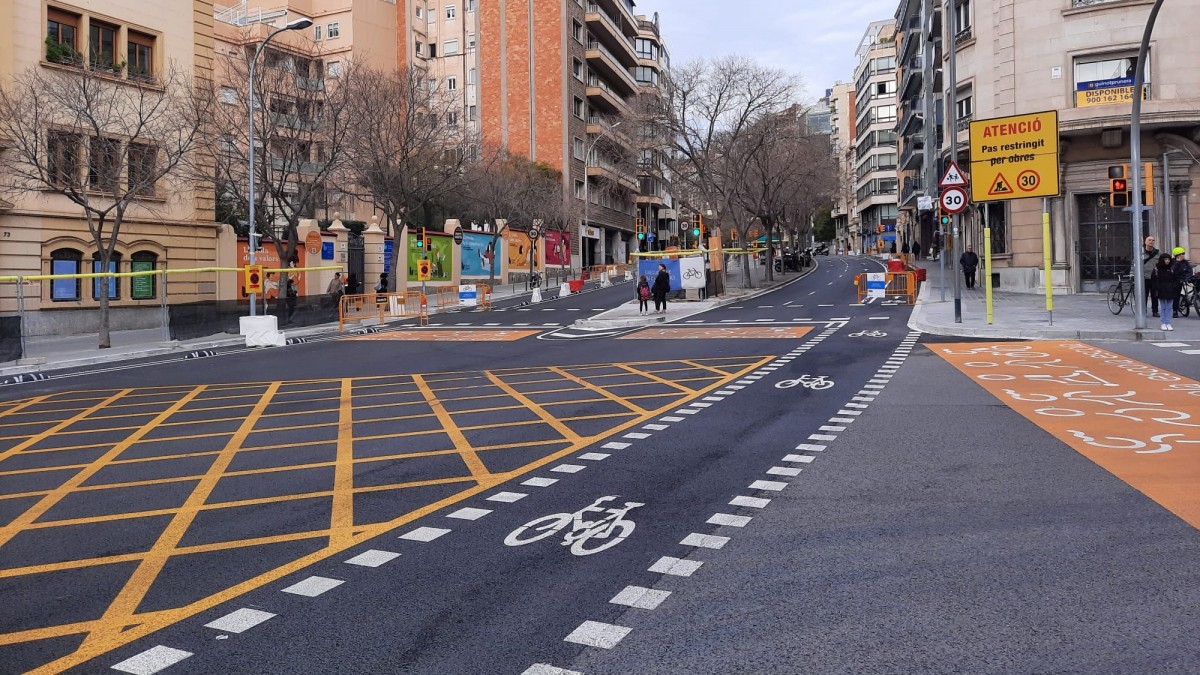 Un tram del carril bici de la Via Augusta, en imatge d'arxiu - Ajuntament de Barcelona Un tram del carril bici de la Via Augusta, en imatge d'arxiu - Ajuntament de Barcelona