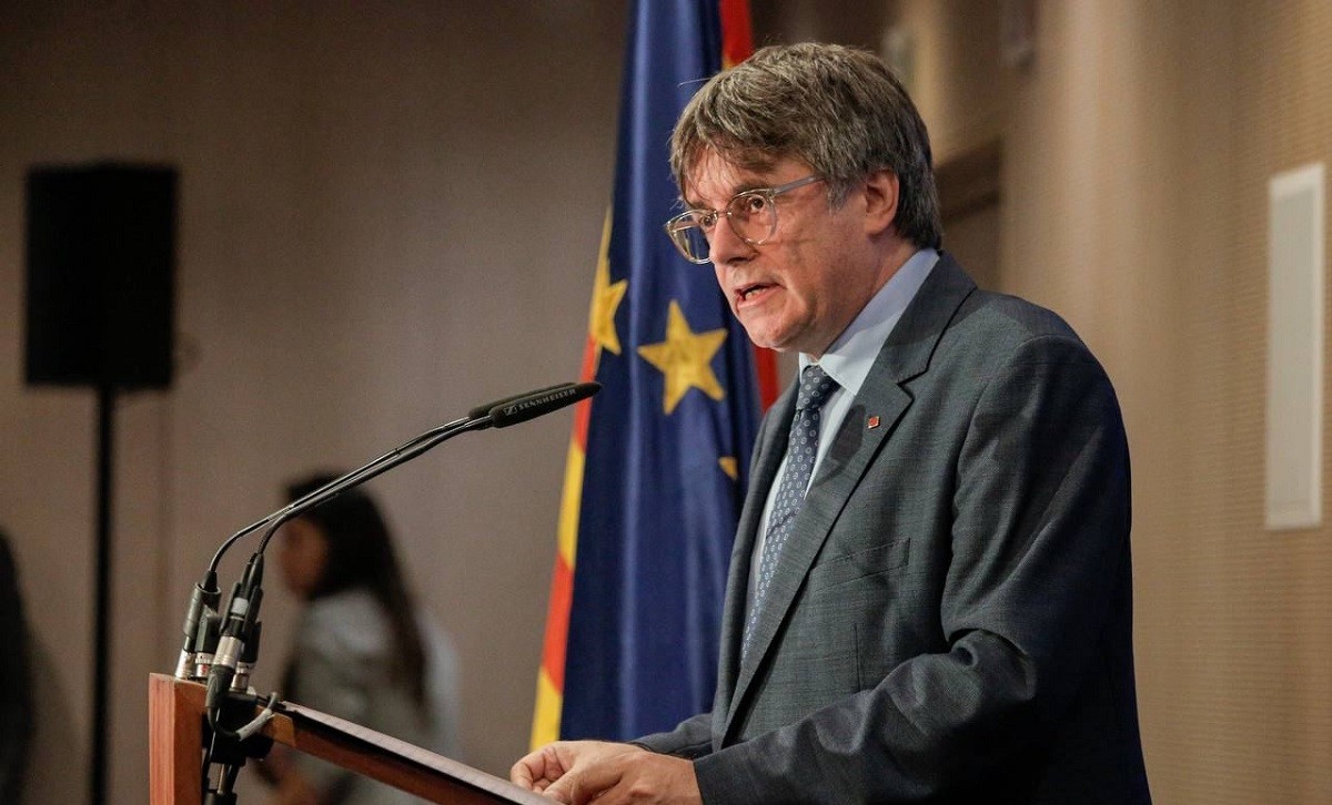 Carles Puigdemont, durant la conferència d'aquest dimarts a Brussel·les - Junts Carles Puigdemont, durant la conferència d'aquest dimarts a Brussel·les - Junts