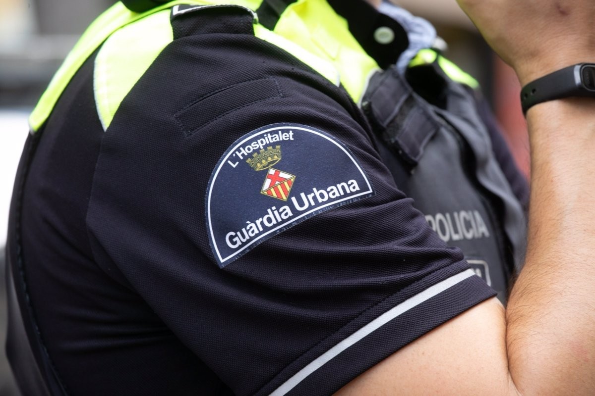 Un agent de la Guàrdia Urbana d'Hospitalet de Llobregat - Europa Press Un agent de la Guàrdia Urbana d'Hospitalet de Llobregat - Europa Press