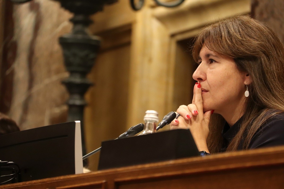La presidenta del Parlament, Laura Borràs, aquest dijous durant el ple - ACN La presidenta del Parlament, Laura Borràs, aquest dijous durant el ple - ACN