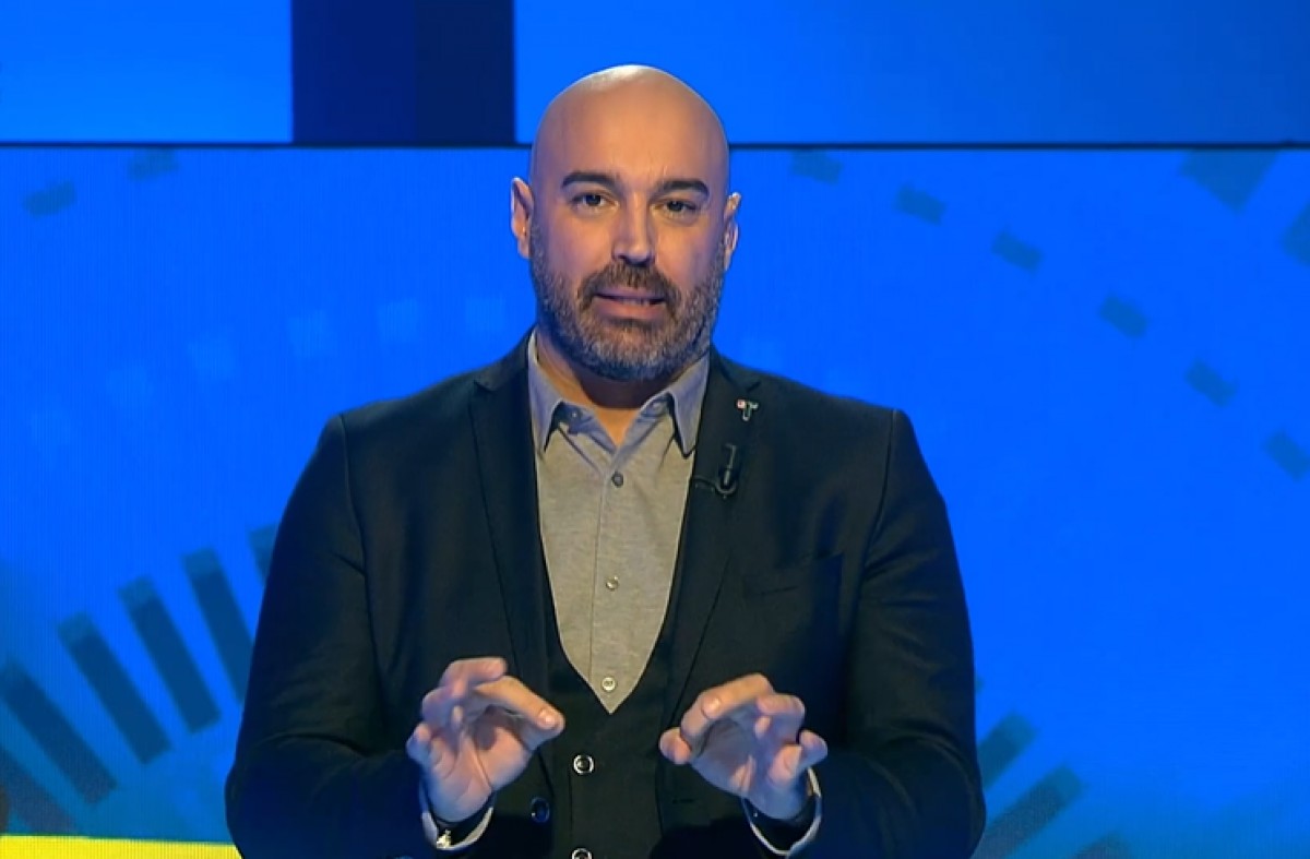 Llucià Ferrer, presentant el concurs - TV3 Llucià Ferrer, presentant el concurs - TV3