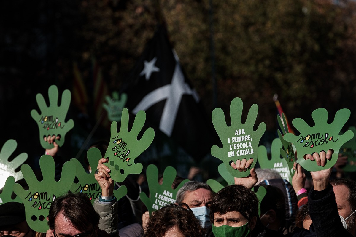 Manifestació a Barcelona en defensa de l'escola catalana. - Adrià Costa Manifestació a Barcelona en defensa de l'escola catalana. - Adrià Costa