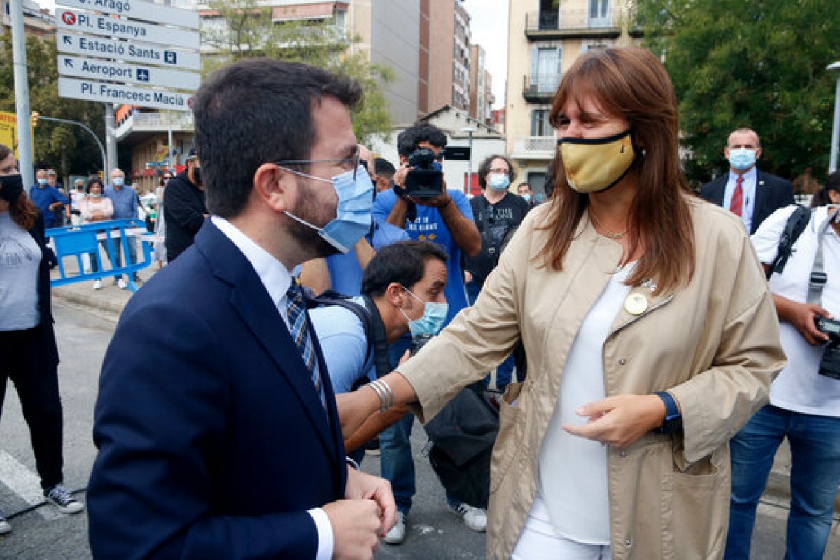 El president de la Generalitat, Pere Aragonès, i la presidenta del Parlament, Laura Borràs, en un acte d'Òmnium - ACN El president de la Generalitat, Pere Aragonès, i la presidenta del Parlament, Laura Borràs, en un acte d'Òmnium - ACN