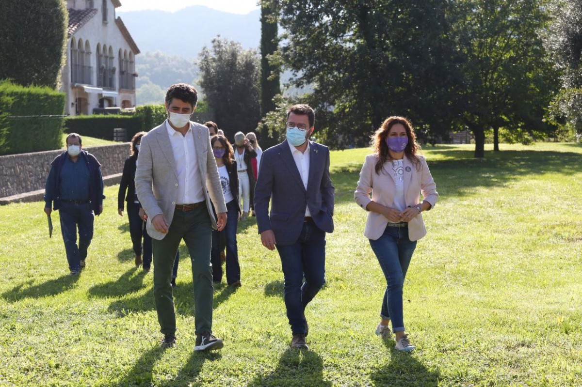 Trobada del Govern a la Vall d'En Bas. - Govern Trobada del Govern a la Vall d'En Bas. - Govern
