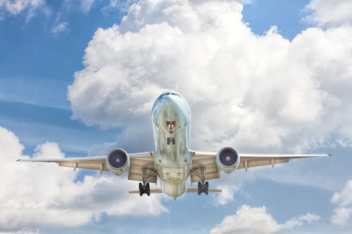 Un avió aterrant - Unsplash Un avió aterrant - Unsplash