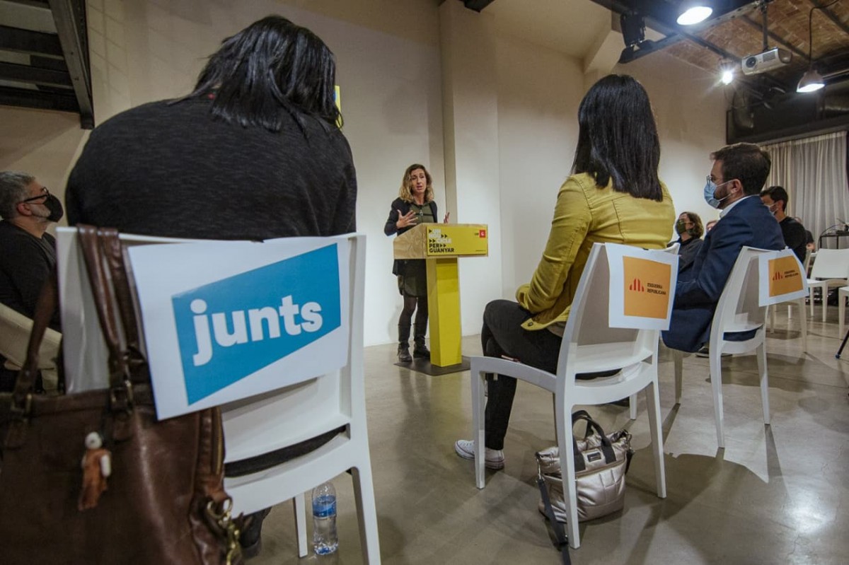ERC i Junts van assistir a la conferència de la CUP per escoltar la proposta dels anticapitalistes per a la nova legislatura - CUP ERC i Junts van assistir a la conferència de la CUP per escoltar la proposta dels anticapitalistes per a la nova legislatura - CUP