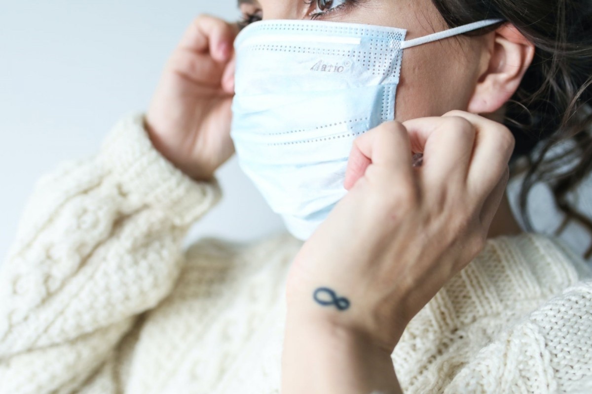 Una dona amb una mascareta - Pexels Una dona amb una mascareta - Pexels