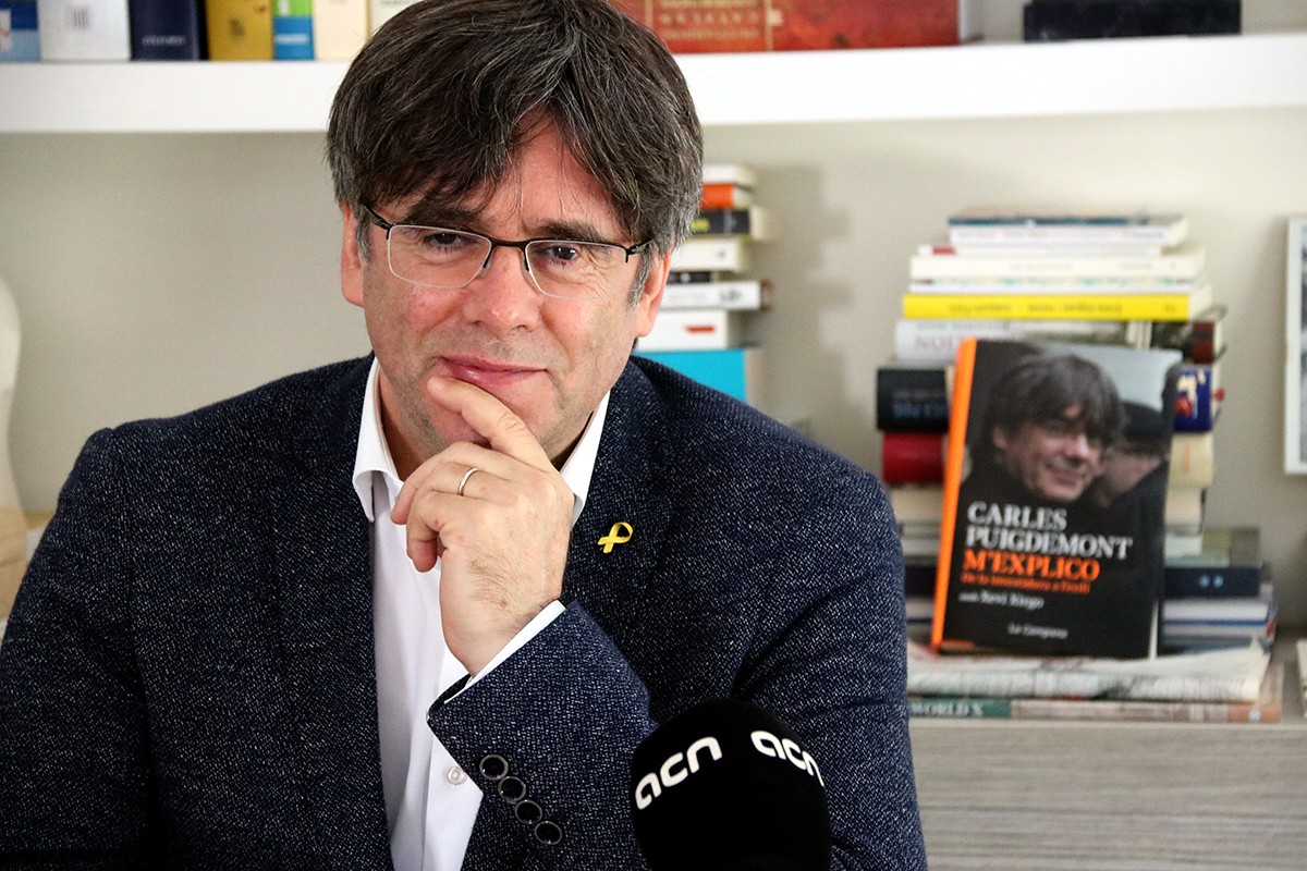 Puigdemont, durant l'entrevista - ACN Puigdemont, durant l'entrevista - ACN