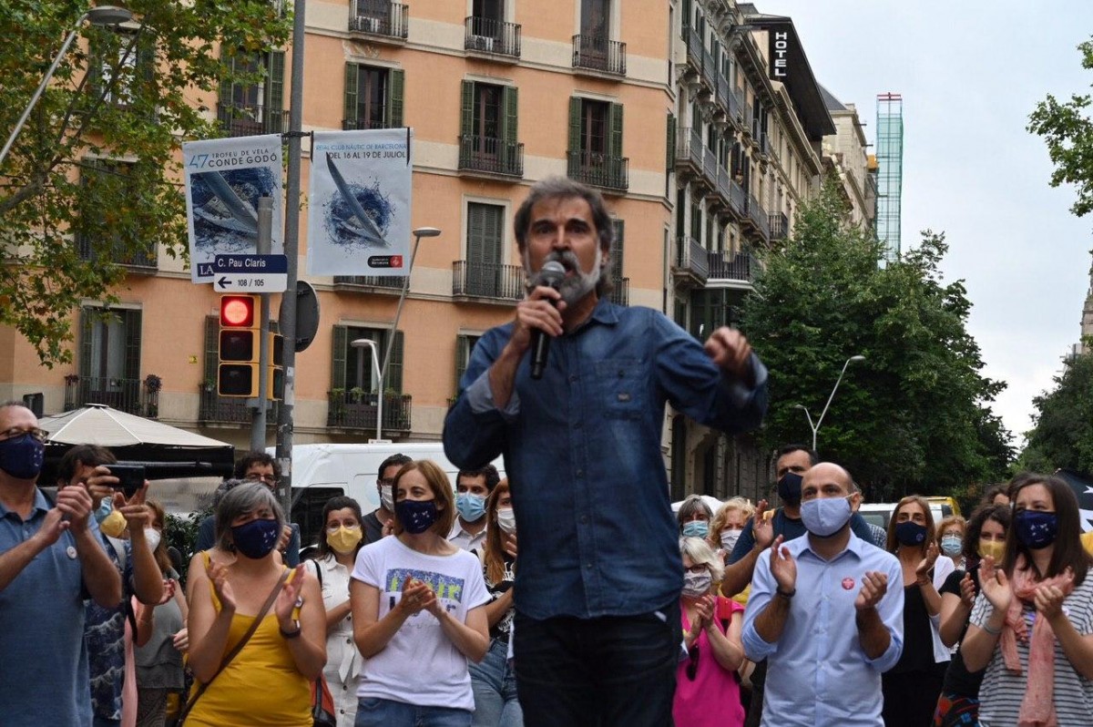 Cuixart, davant de la seu d'Òmnium - Josep Maria Montaner Cuixart, davant de la seu d'Òmnium - Josep Maria Montaner