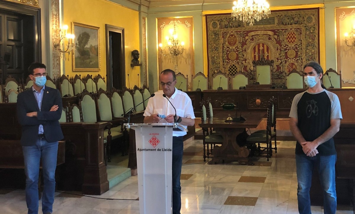 L'alcalde de Lleida, Miquel Pueyo, durant la roda de premsa sobre el confinament perimetral del Segrià. - Cedida L'alcalde de Lleida, Miquel Pueyo, durant la roda de premsa sobre el confinament perimetral del Segrià. - Cedida