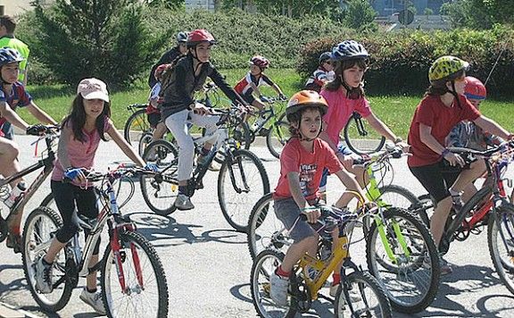 Els participants hauran de portar-hi casc i bicicleta, així com tenir llicència del Consell Esportiu del Berguedà. - Arxiu Els participants hauran de portar-hi casc i bicicleta, així com tenir llicència del Consell Esportiu del Berguedà. - Arxiu
