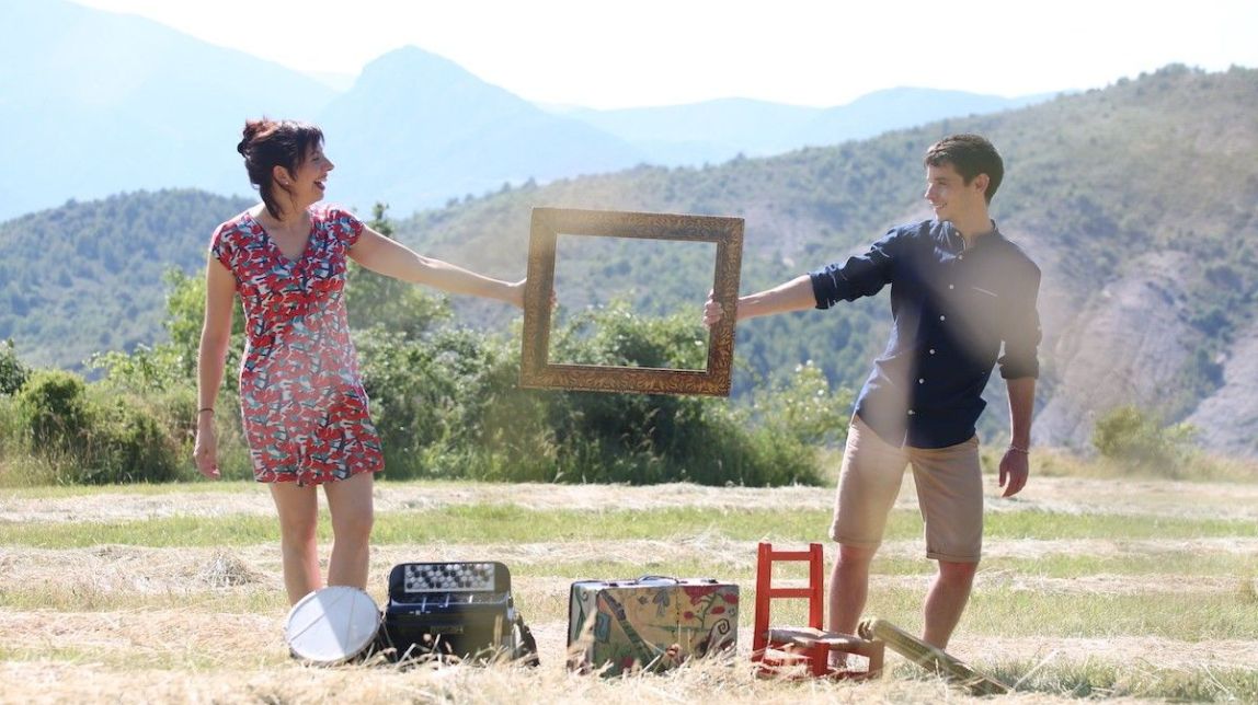 El Duet Daura és el fil conductor dels tallers en forma de càpsules virtuals. - DD. El Duet Daura és el fil conductor dels tallers en forma de càpsules virtuals. - DD.