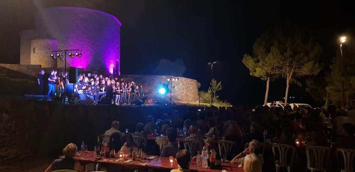 Sopar-concert al Castell de Sallent - AjSllt Sopar-concert al Castell de Sallent - AjSllt