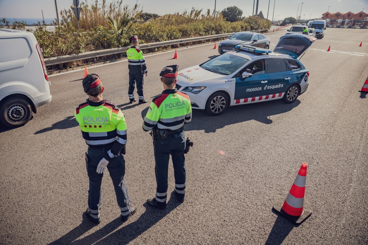 Control dels Mossos d'Esquadra durant la Setmana Santa. - SCT Control dels Mossos d'Esquadra durant la Setmana Santa. - SCT
