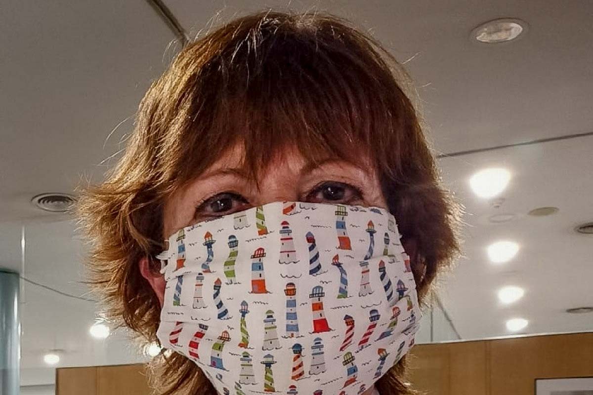 Loles Andolz, infermera prejubilada que ha tornat a la feina per la crisi del coronavirus - Loles Andolz, infermera prejubilada que ha tornat a la feina per la crisi del coronavirus -