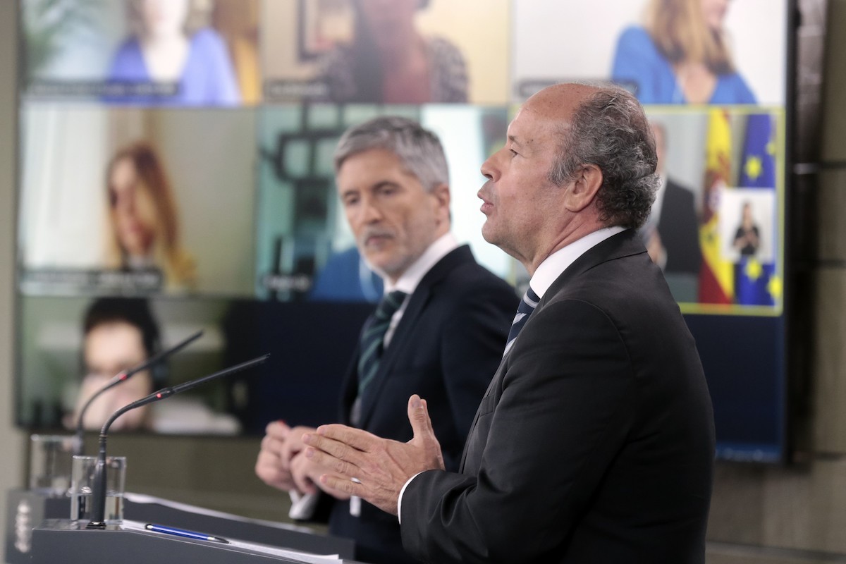 El ministre de Justícia, Juan Carlos Campo, en roda de premsa aquest dilluns - Moncloa El ministre de Justícia, Juan Carlos Campo, en roda de premsa aquest dilluns - Moncloa