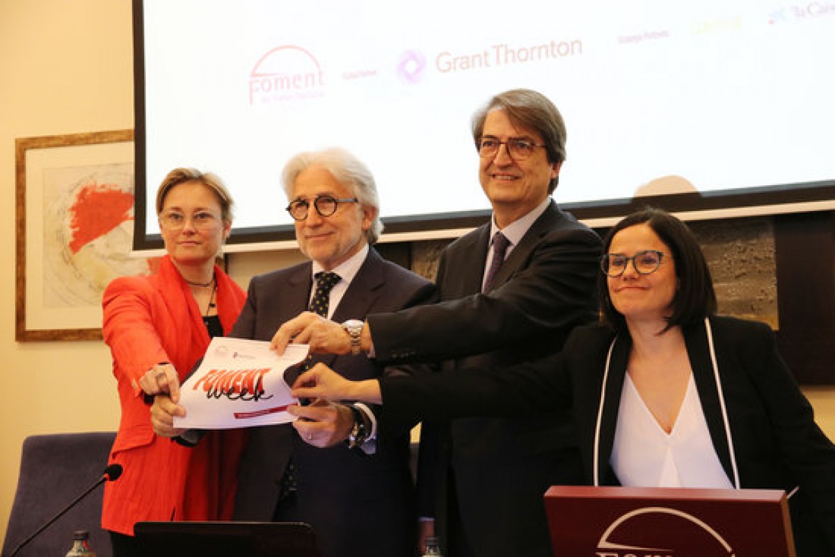 Sánchez Llibre i Alejandro Martínez (Grant Thornton), flanquejats per les vicepresidentes de Foment Virgínia Guinda i Cinta Pascual. - ACN Sánchez Llibre i Alejandro Martínez (Grant Thornton), flanquejats per les vicepresidentes de Foment Virgínia Guinda i Cinta Pascual. - ACN