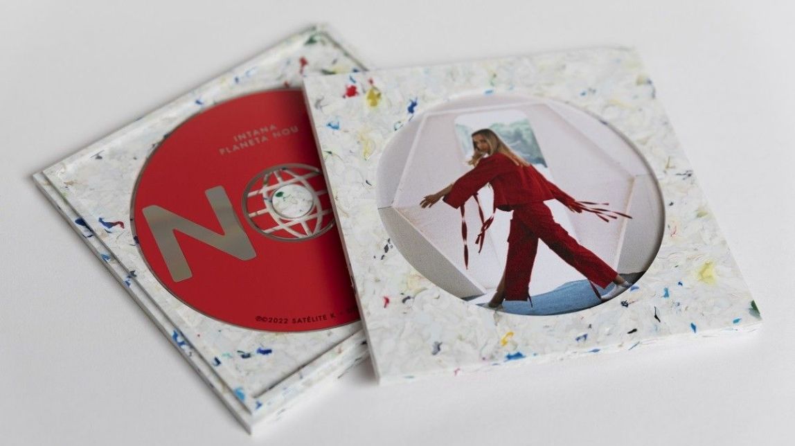Planeta Nou és l'últim disc d'Intana
|
Anna Izquierdo - |
Anna Izquierdo Planeta Nou és l'últim disc d'Intana
|
Anna Izquierdo - |
Anna Izquierdo
