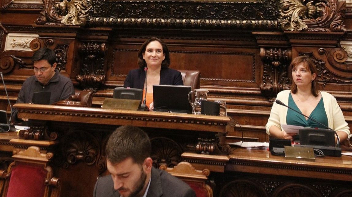 Gerardo Pisarello, Ada Colau i Laia Ortiz al ple de Barcelona
|
ACN - |
ACN Gerardo Pisarello, Ada Colau i Laia Ortiz al ple de Barcelona
|
ACN - |
ACN