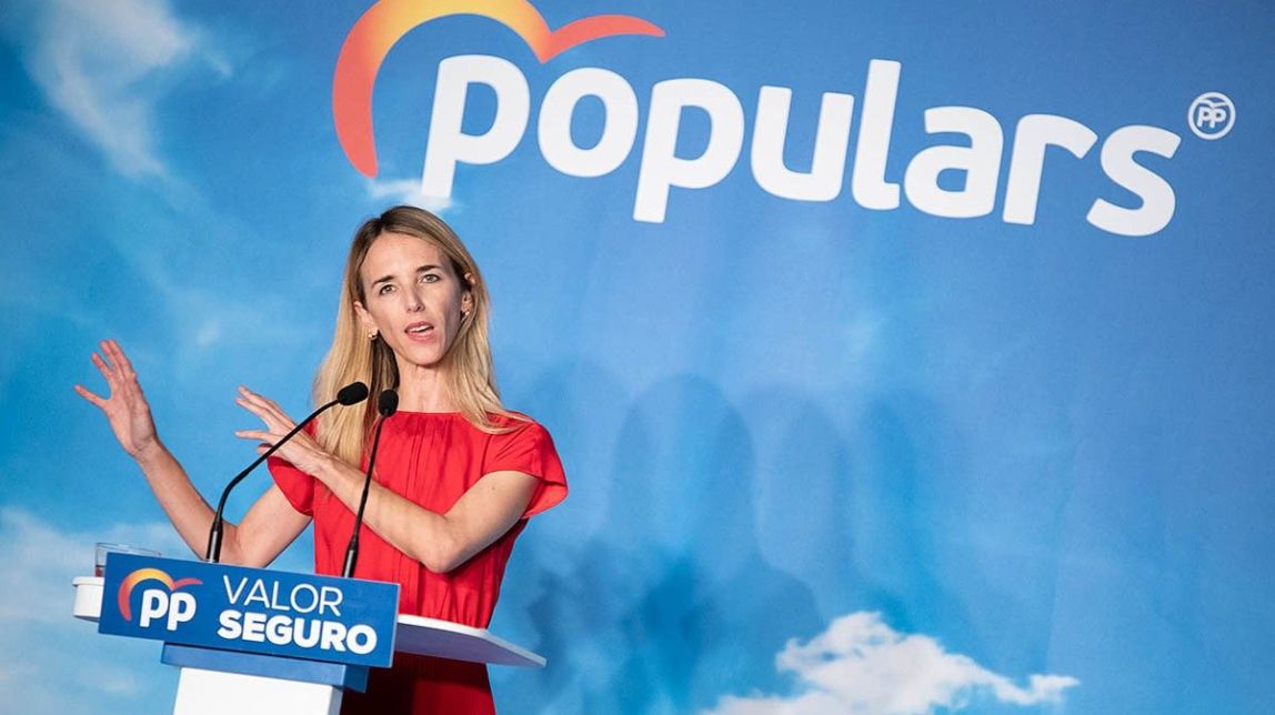 Cayetana Álvarez de Toledo, en campanya.
|
Bernat Cedó - |
Bernat Cedó Cayetana Álvarez de Toledo, en campanya.
|
Bernat Cedó - |
Bernat Cedó