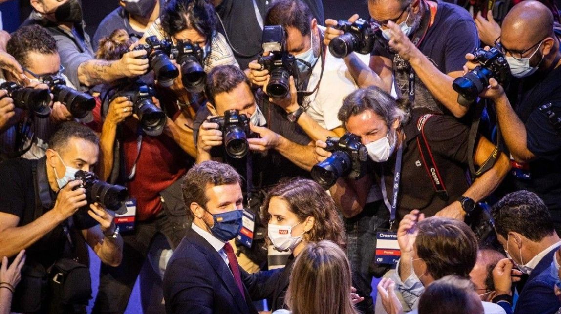 Pablo Casado i Isabel Díaz Ayuso, al convenció del PP a València.
|
ACN - |
ACN Pablo Casado i Isabel Díaz Ayuso, al convenció del PP a València.
|
ACN - |
ACN