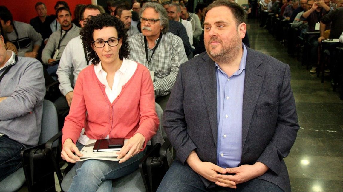 Rovira i Junqueras, abans del consell nacional d'ERC
|
ACN - |
ACN Rovira i Junqueras, abans del consell nacional d'ERC
|
ACN - |
ACN