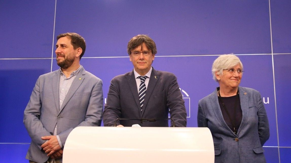 Puigdemont, Comín i Ponsatí en la roda de premsa al Parlament Europeu
|
ACN - |
ACN Puigdemont, Comín i Ponsatí en la roda de premsa al Parlament Europeu
|
ACN - |
ACN