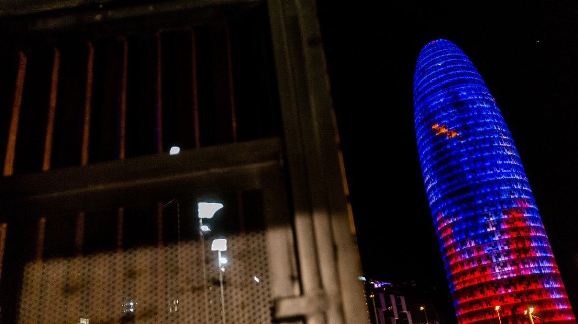 La Torre Agbar de Barcelona
|
Adrià Costa - |
Adrià Costa La Torre Agbar de Barcelona
|
Adrià Costa - |
Adrià Costa