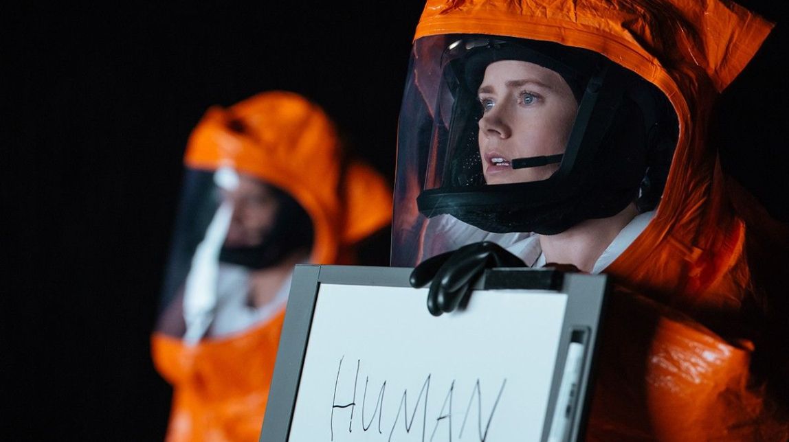 Amy Adams és una lingüista amb una missió molt transcendent a «Arrival», millor film del 2016 - Amy Adams és una lingüista amb una missió molt transcendent a «Arrival», millor film del 2016 -