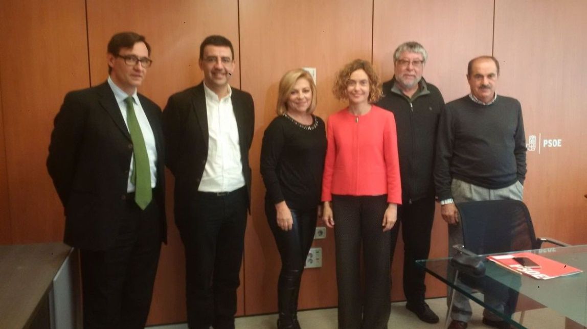 Les delegacions del PSC i el PSOE
|
@socialistes_cat - |
@socialistes_cat Les delegacions del PSC i el PSOE
|
@socialistes_cat - |
@socialistes_cat