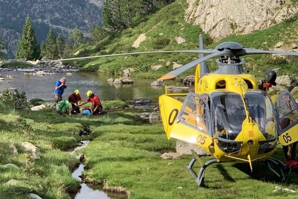 Un rescat dels Bombers en helicòpter
|
Bombers de la Generalitat - |
Bombers de la Generalitat Un rescat dels Bombers en helicòpter
|
Bombers de la Generalitat - |
Bombers de la Generalitat