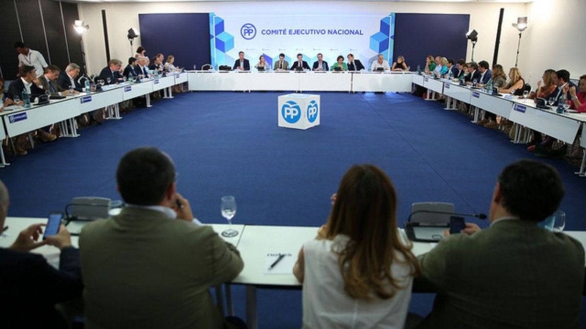 L'executiva del PP reunida avui a Barcelona.
|
Flickr PP - |
Flickr PP L'executiva del PP reunida avui a Barcelona.
|
Flickr PP - |
Flickr PP