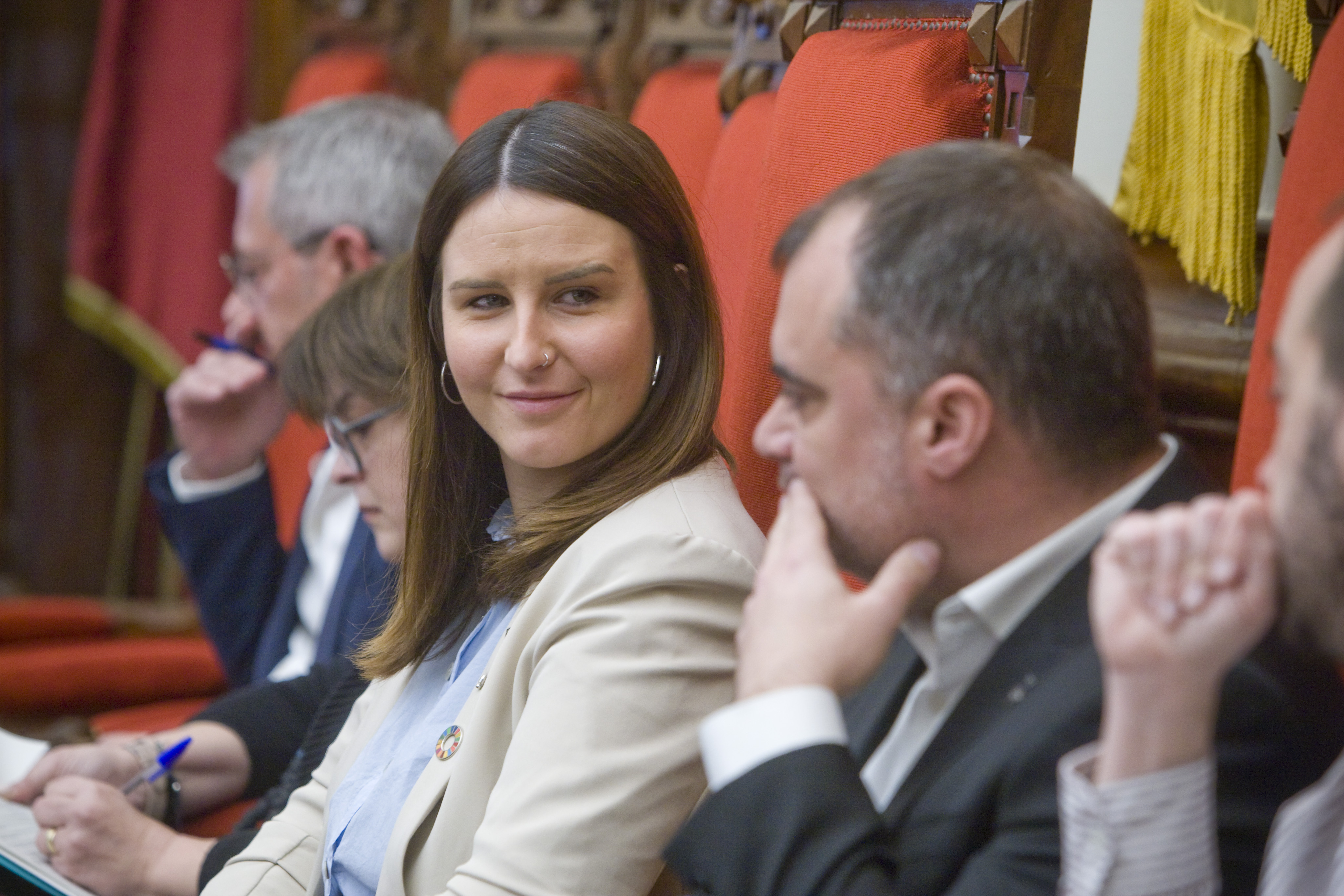 El ple avisa que eliminar línies d’ESO dificultarà la matrícula viva a la ciutat - El ple avisa que eliminar línies d’ESO dificultarà la matrícula viva a la ciutat -