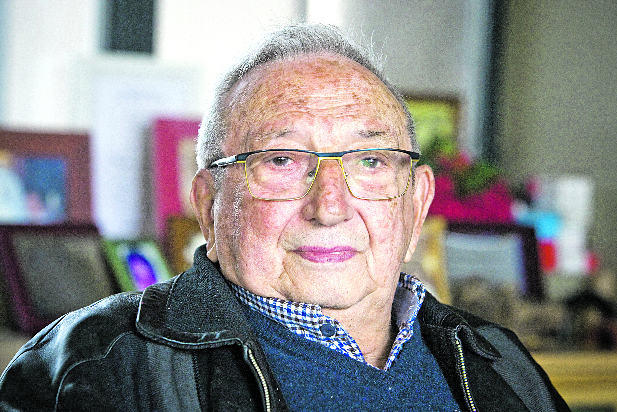 “No s’aprèn amb un llibre, s’aprèn amb un mestre que en sàpiga” - “No s’aprèn amb un llibre, s’aprèn amb un mestre que en sàpiga” -