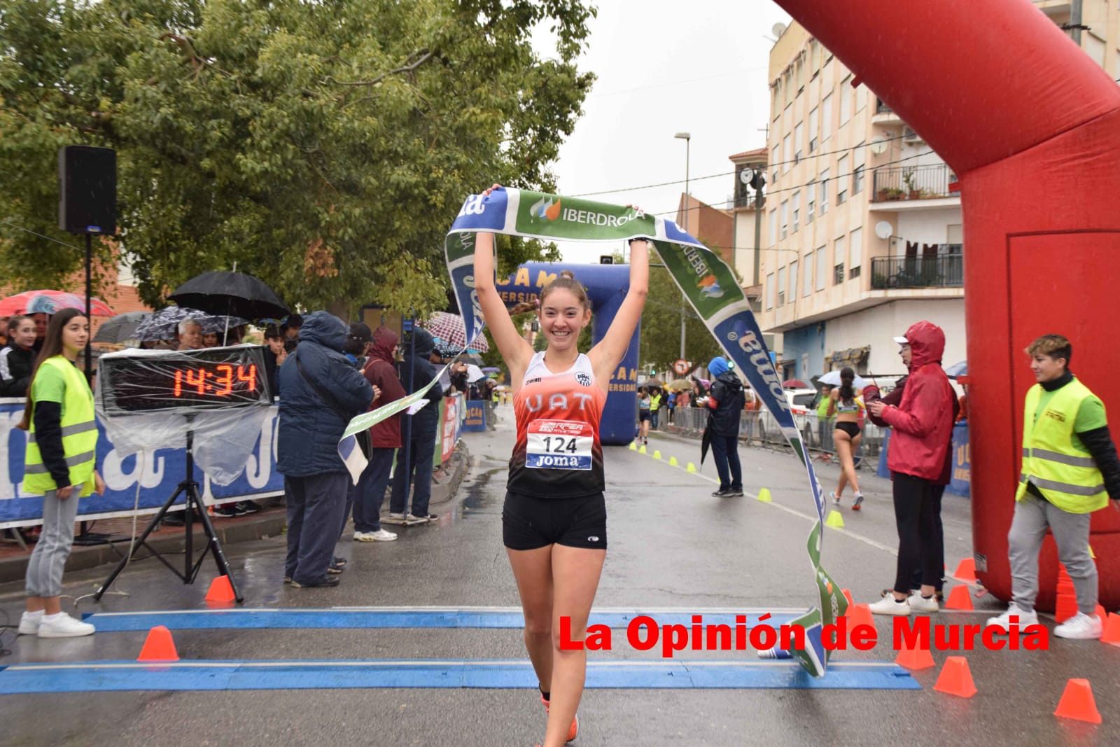 Gina Torres, campiona d'Espanya sub-16 de marxa atlètica - Gina Torres, campiona d'Espanya sub-16 de marxa atlètica -