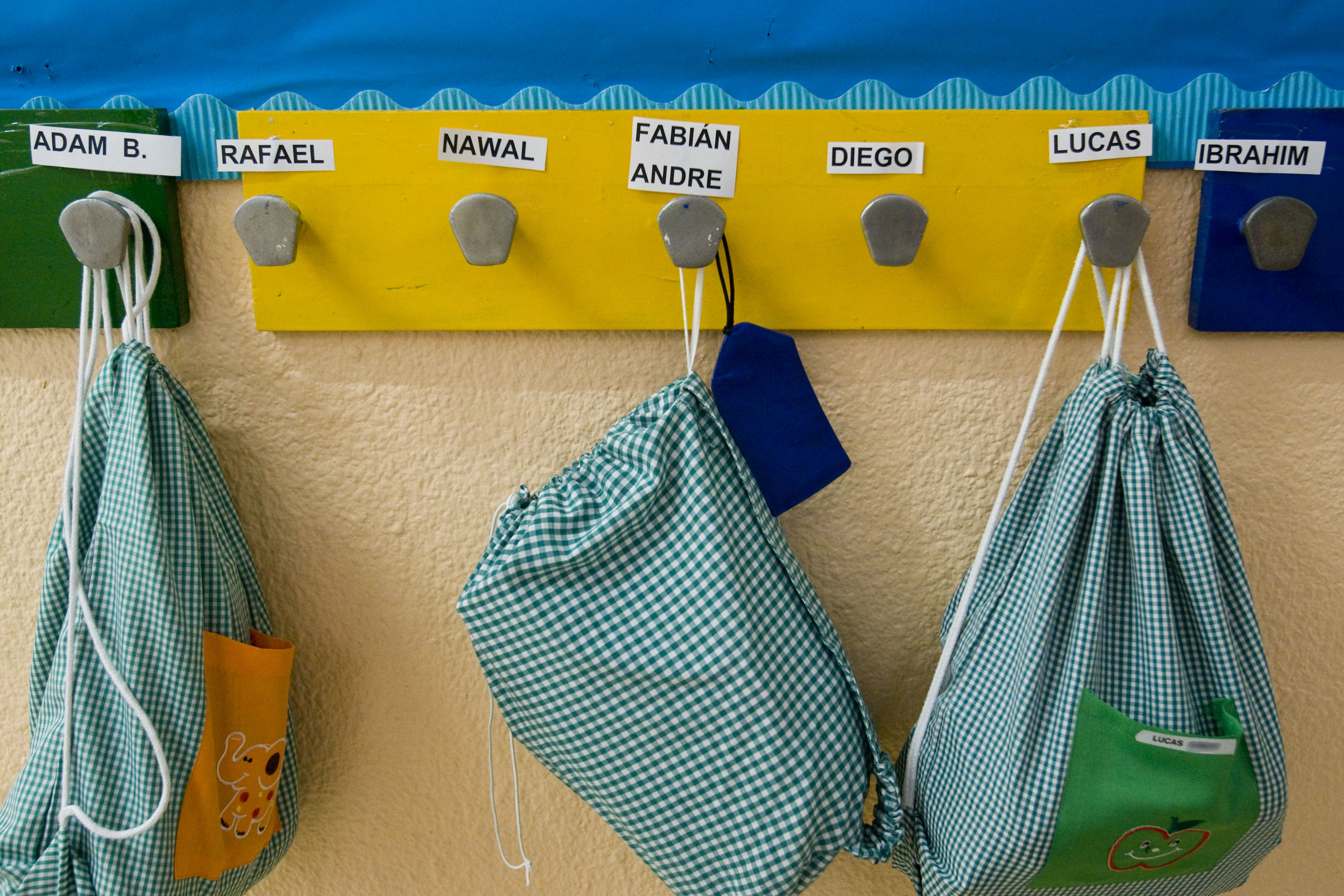 Revertir la segregació escolar - Revertir la segregació escolar -