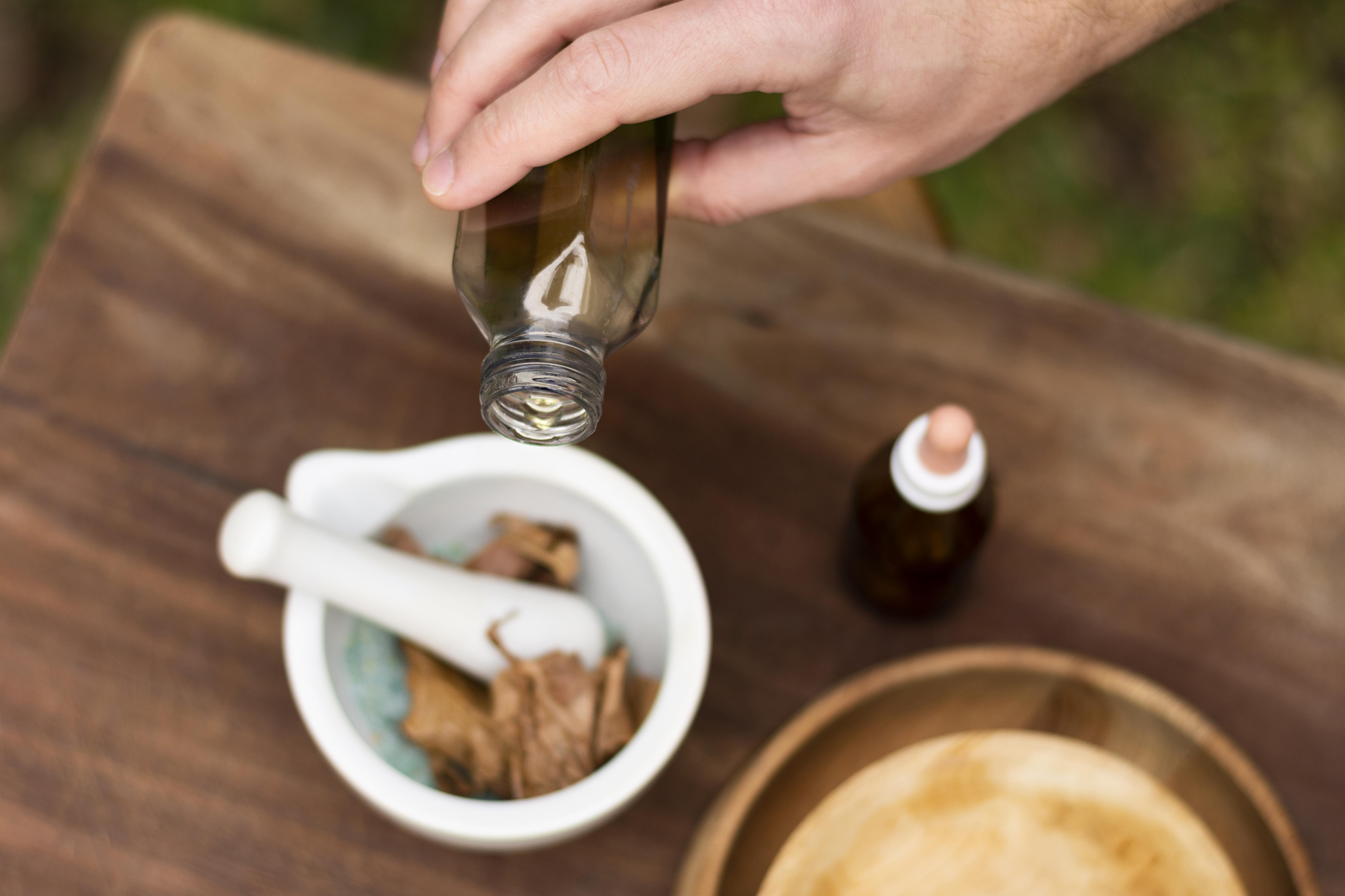 Una taula sobre medicina artesanal tancarà el cicle de cures tradicionals al MNACTEC - Una taula sobre medicina artesanal tancarà el cicle de cures tradicionals al MNACTEC -
