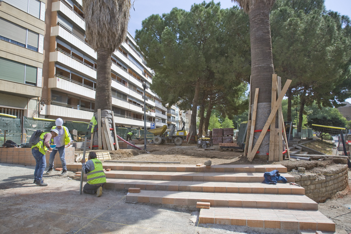 Un Passeig diàfan i amb memòria - Un Passeig diàfan i amb memòria -
