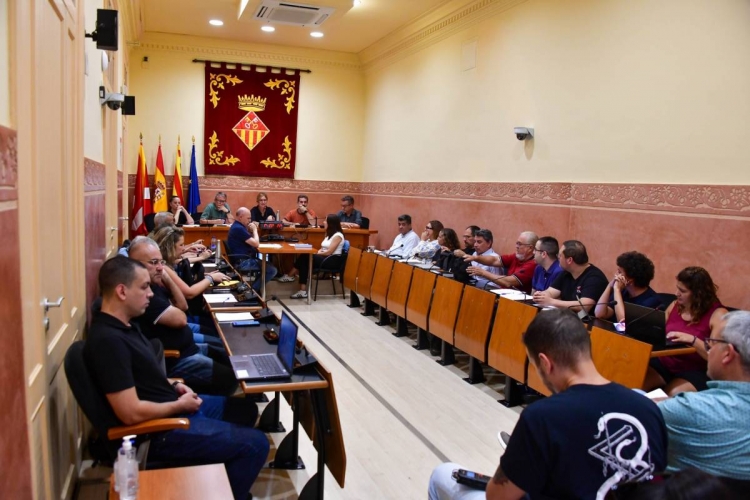 El primer ple del nou curs polític a Rubí aprova 14 tràmits de gestió ordinària