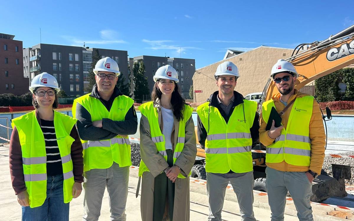 Comencen les obres de rehabilitació de la piscina gran exterior del Patí Vic