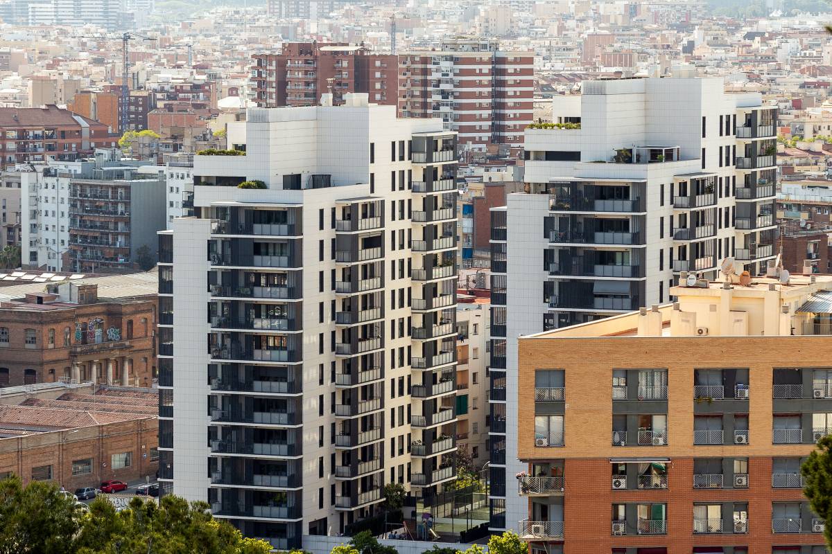 El Govern i els Comuns acorden tirar endavant la unitat antidesnonaments El Govern i els Comuns acorden tirar endavant la unitat antidesnonaments