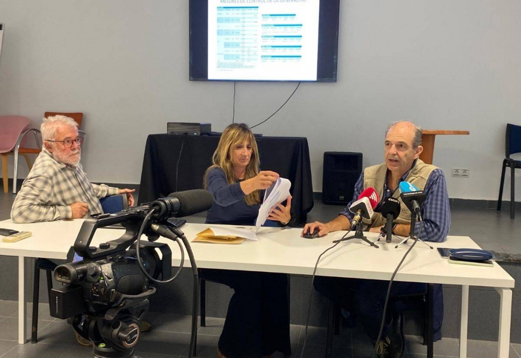 Ecologistes i veïns denuncien que Kronospan ha emès puntualment contaminants per sobre dels valors mitjans permesos Ecologistes i veïns denuncien que Kronospan ha emès puntualment contaminants per sobre dels valors mitjans permesos