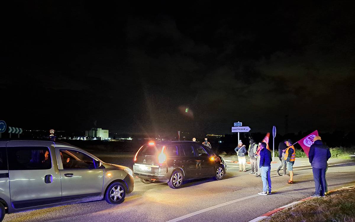 Normalitat i escassa presència de piquets al Bages en l'inici de la vaga del metall