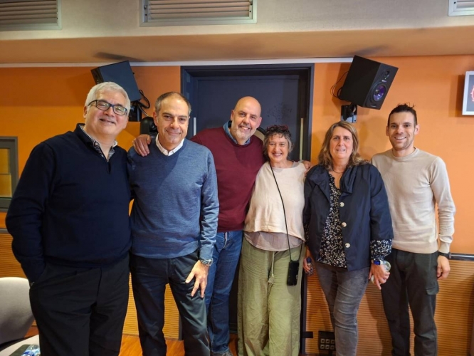 Jordi Basté es desfà en elogis cap a Toni Clapés i convida les veus més importants de la seva vida per celebrar l'Ondas Jordi Basté es desfà en elogis cap a Toni Clapés i convida les veus més importants de la seva vida per celebrar l'Ondas