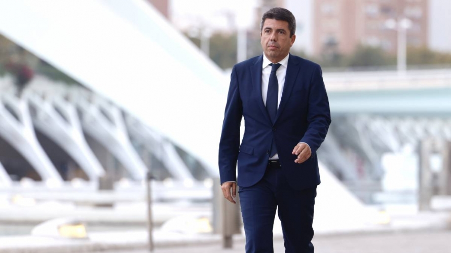 Les famílies de les víctimes increpen Mazón al funeral d'Estat: «Assassí, et rius de nosaltres» Les famílies de les víctimes increpen Mazón al funeral d'Estat: «Assassí, et rius de nosaltres»