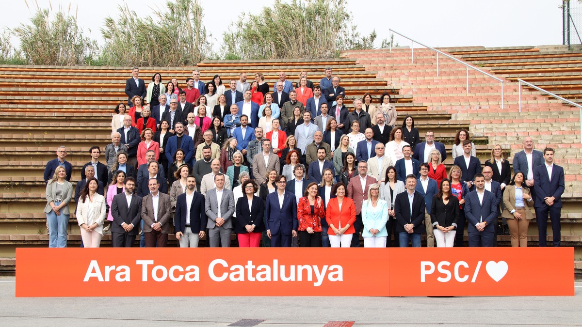 Illa demana formar un govern «per sobre de partits i ideologies», envoltat de tots els candidats socialistes