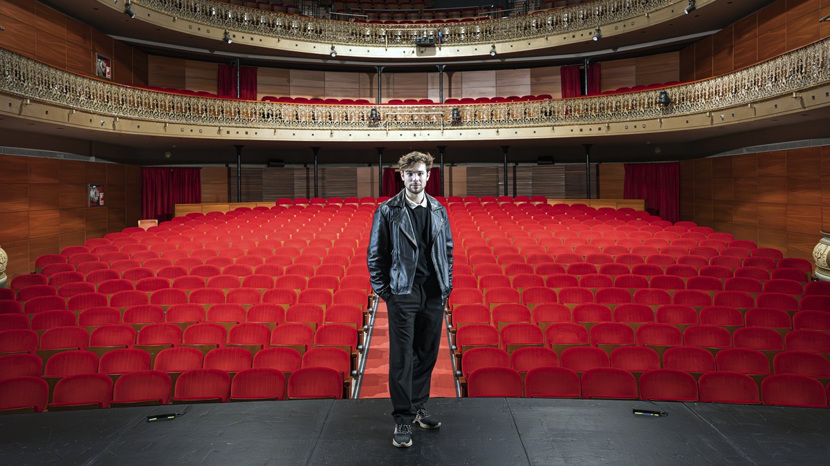 Carlos Cuevas duarant l'entrevista amb Nació - Ricard Novella