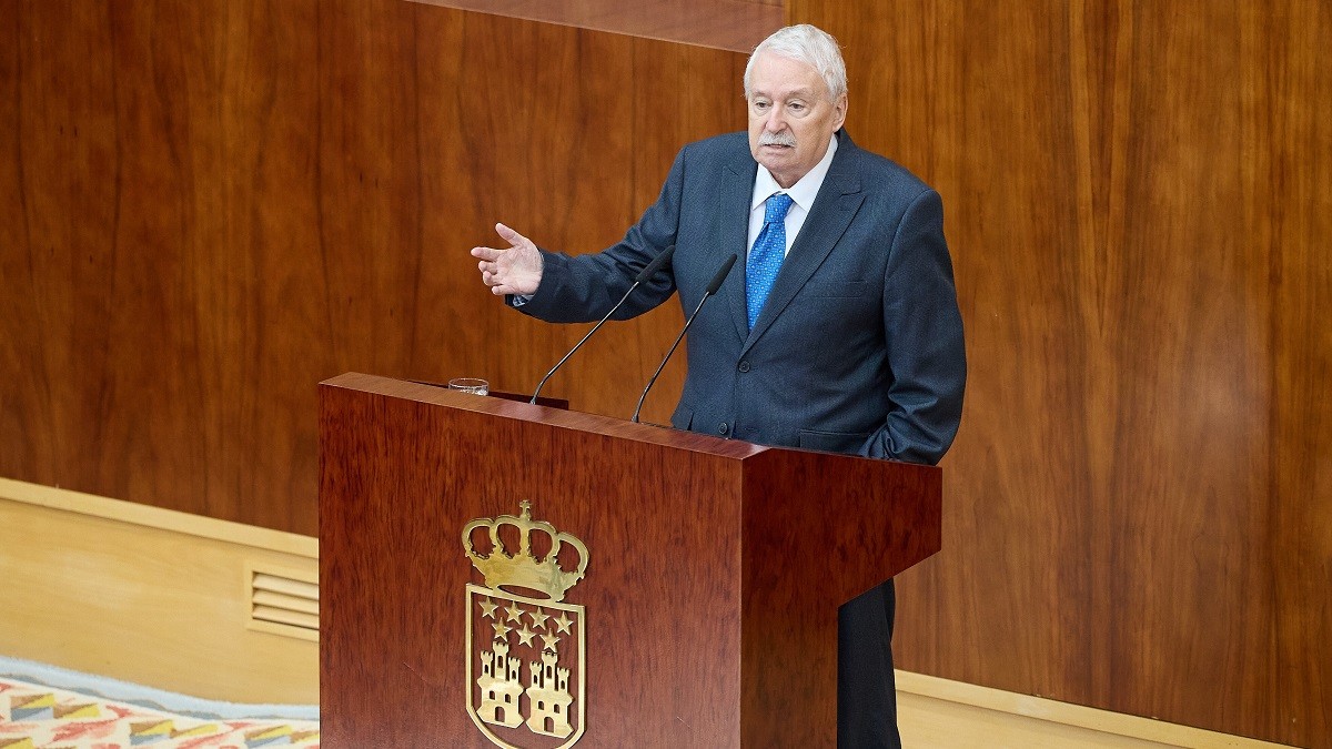 Un exdirigent del PSOE perd els papers contra Puigdemont: «És un feixista de merda»