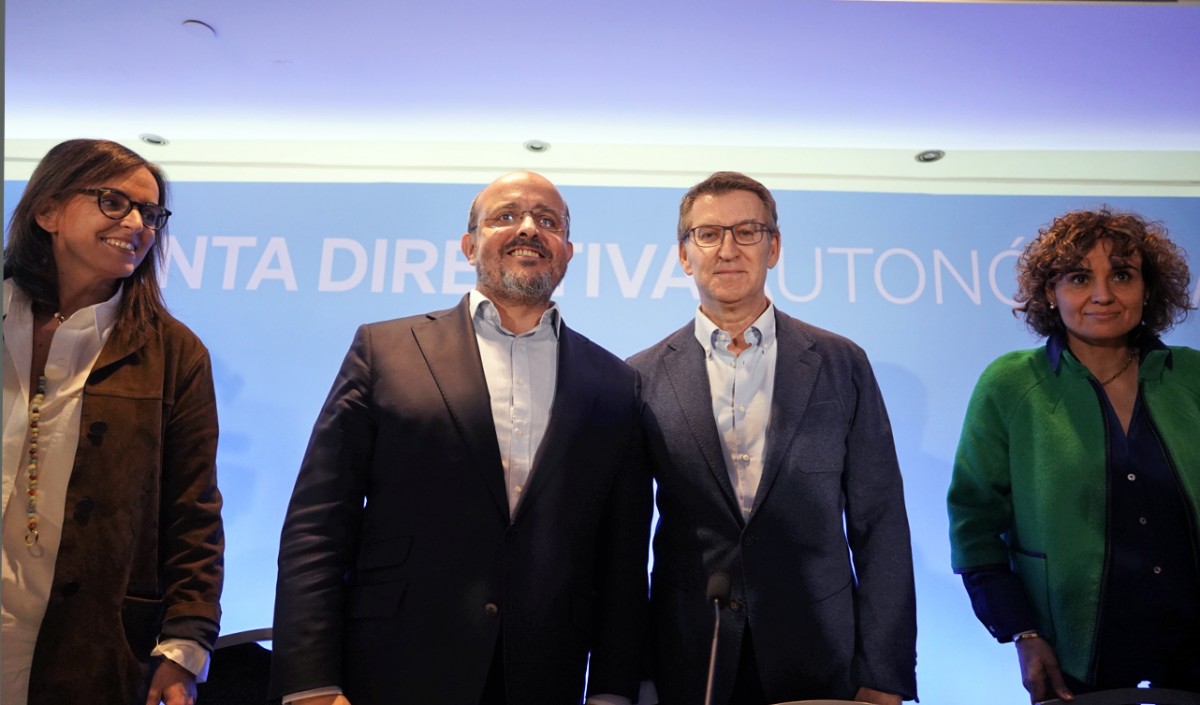 Feijóo erigeix el PP com a única opció constitucionalista: «Votar el PSC és seguir amb el procés»