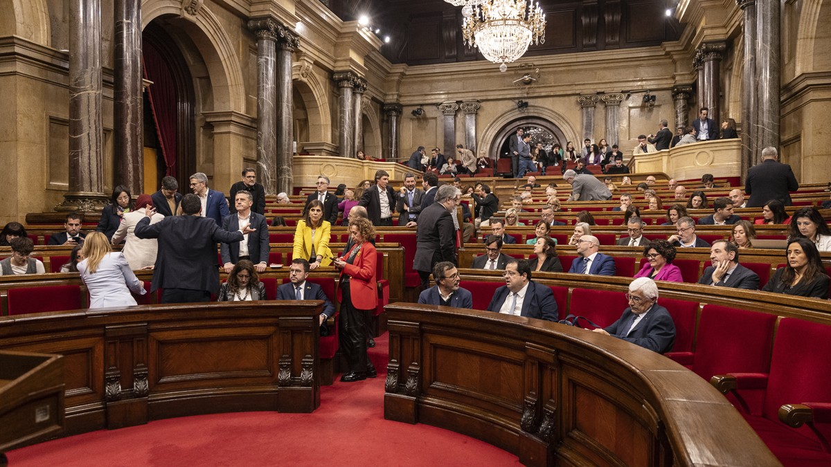  El ple del Parlament, poques hores abans que Aragonès convoqués eleccions.  - Hugo Fernández